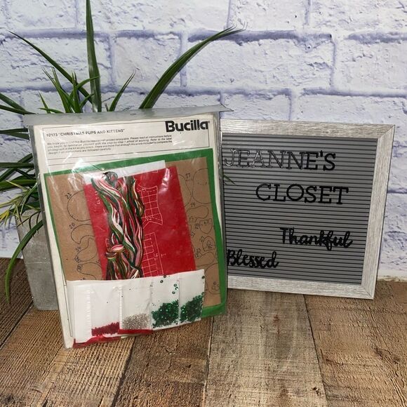 Bucilla Felt Christmas Heirloom Ornament Kit 82173 Pups & Kittens Set of 4. - Picture 3 of 3